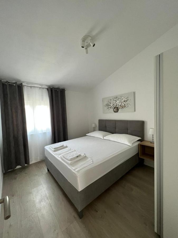 Villa Luxuria Baška Voda Exterior foto