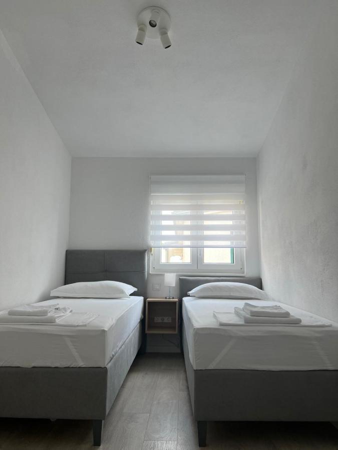Villa Luxuria Baška Voda Exterior foto
